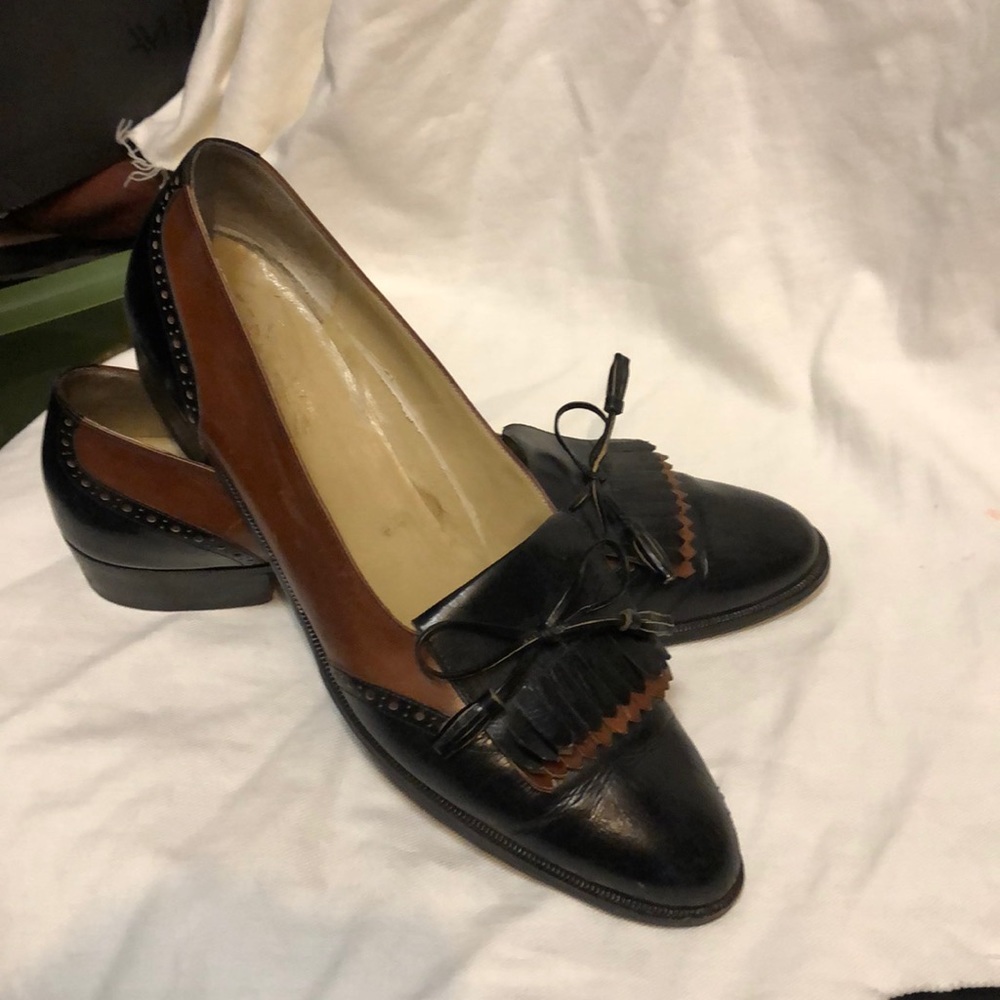 Vintage Ferragamo women’s tassel loafers - Picture 4 of 8